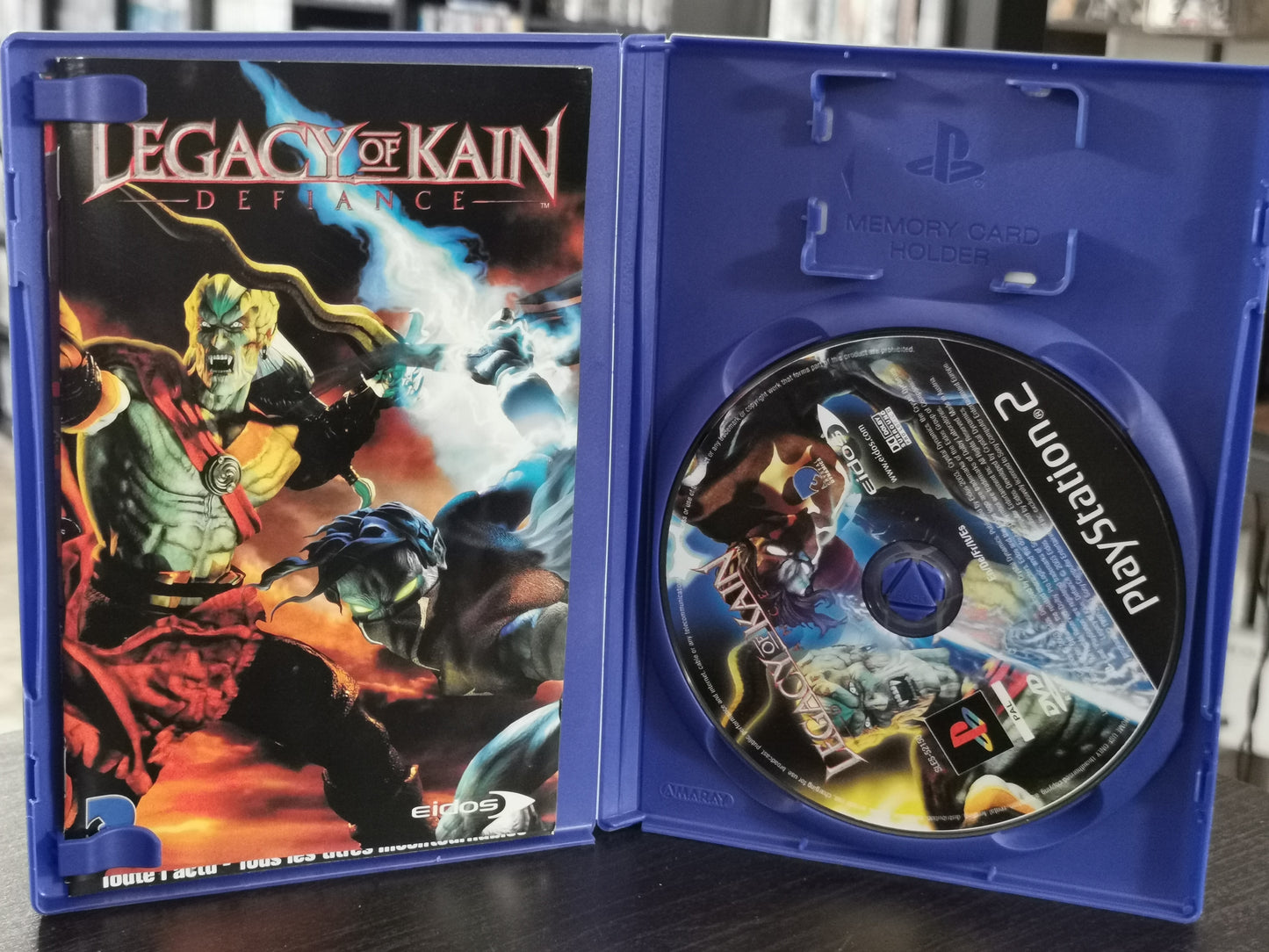Legacy of Kain: Defiance (PS2)