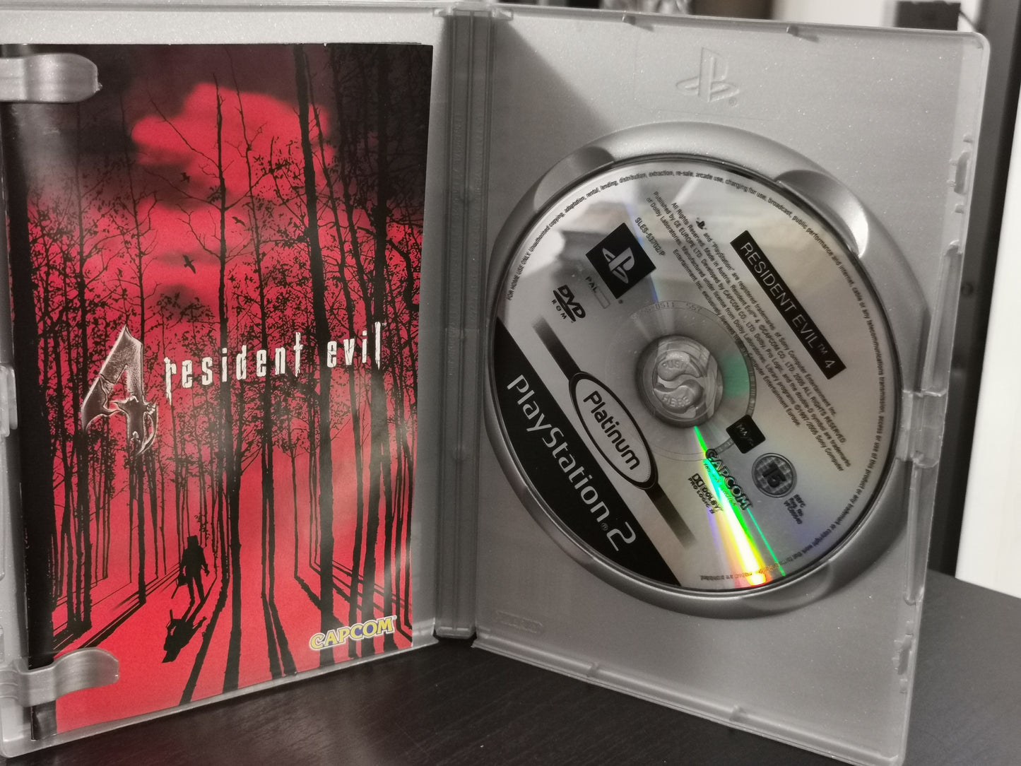 Resident Evil 4 (PS2) - Platinum