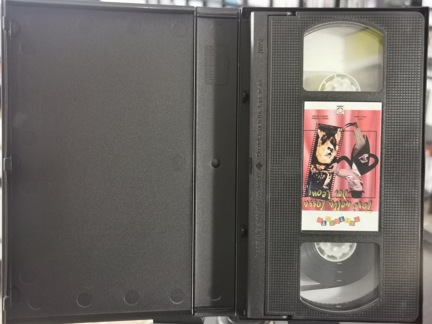 Totò Nella Fossa Dei Leoni (VHS)