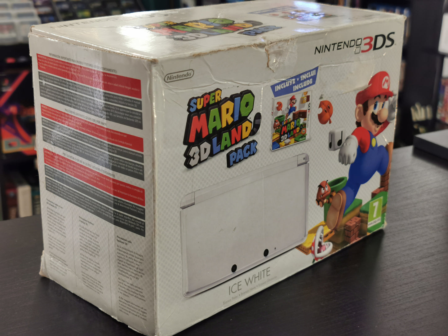 Nintendo 3DS Ice White – Super Mario 3D Land Pack (Console)