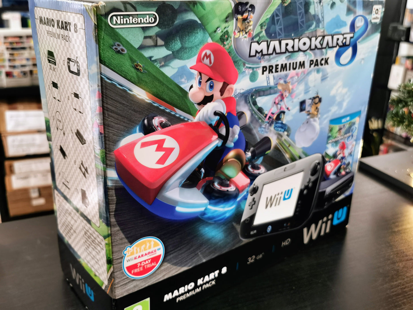 Nintendo Wii U – Mario Kart 8 Premium Pack (Console)