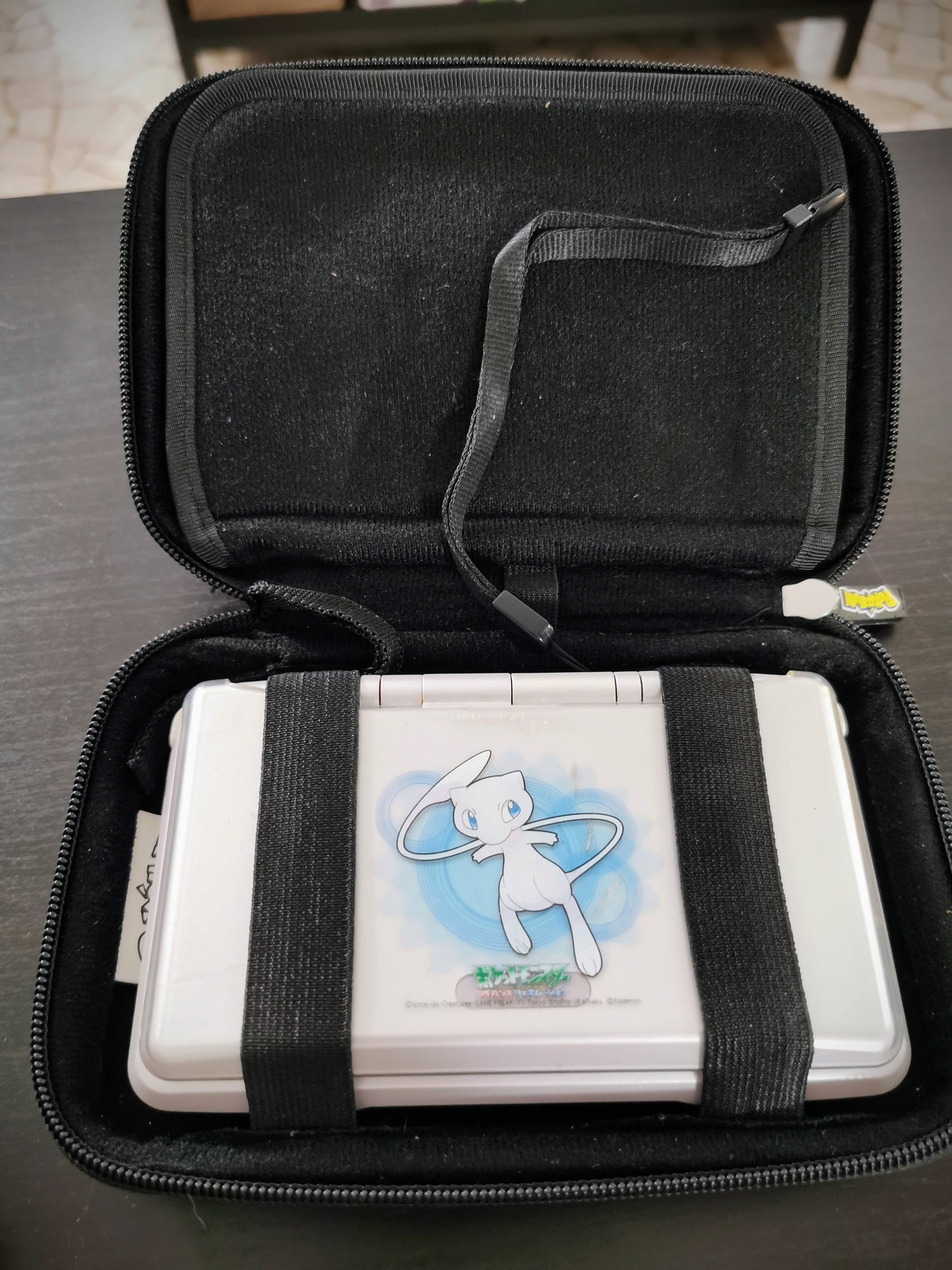 Nintendo DS Pokémon Center Edition (Mew) (Console)