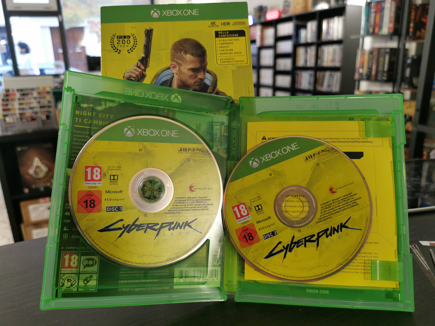 Cyberpunk 2077 (Xbox One) – Day One Edition + Comic Art