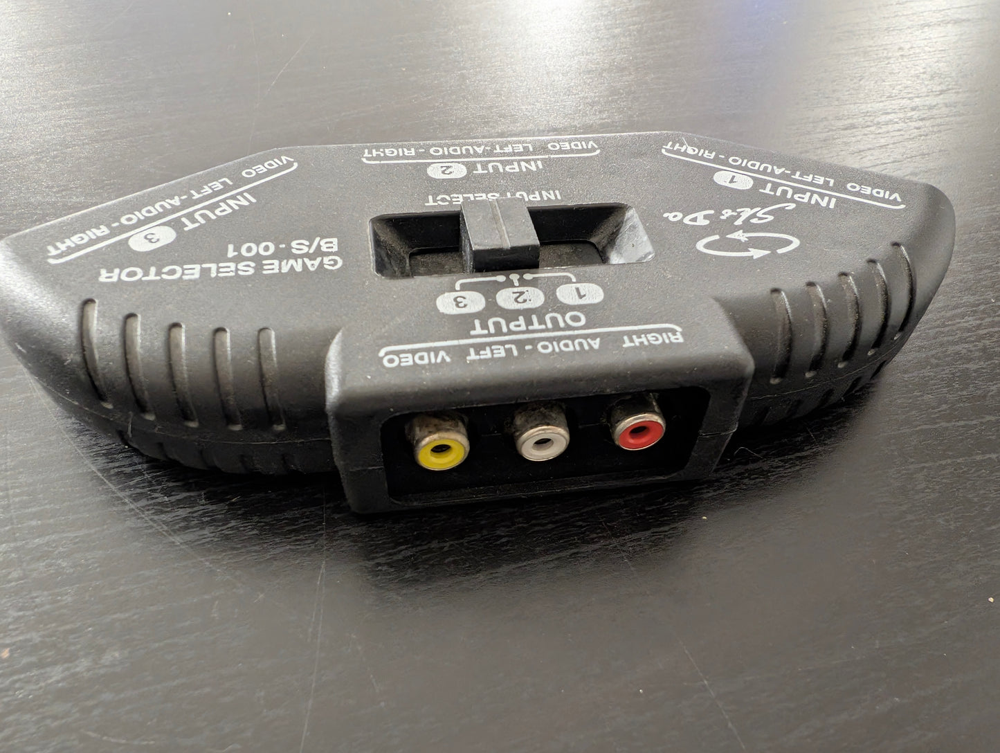 Selettore Switch AV a 3 ingressi (Accessori)
