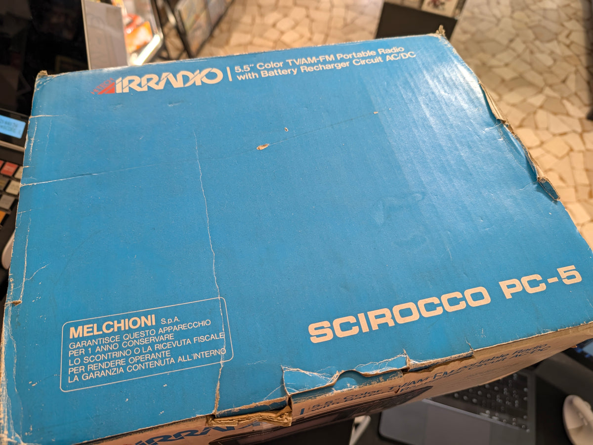 Irradio Scirocco PC-5 – TV Color 5,5" con Radio AM/FM