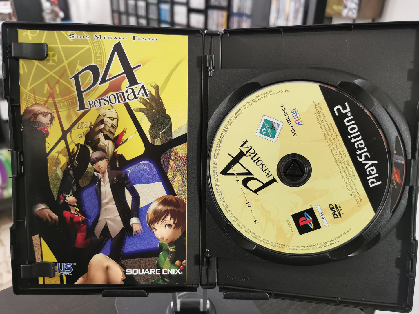 Shin Megami Tensei: Persona 4 (PS2)
