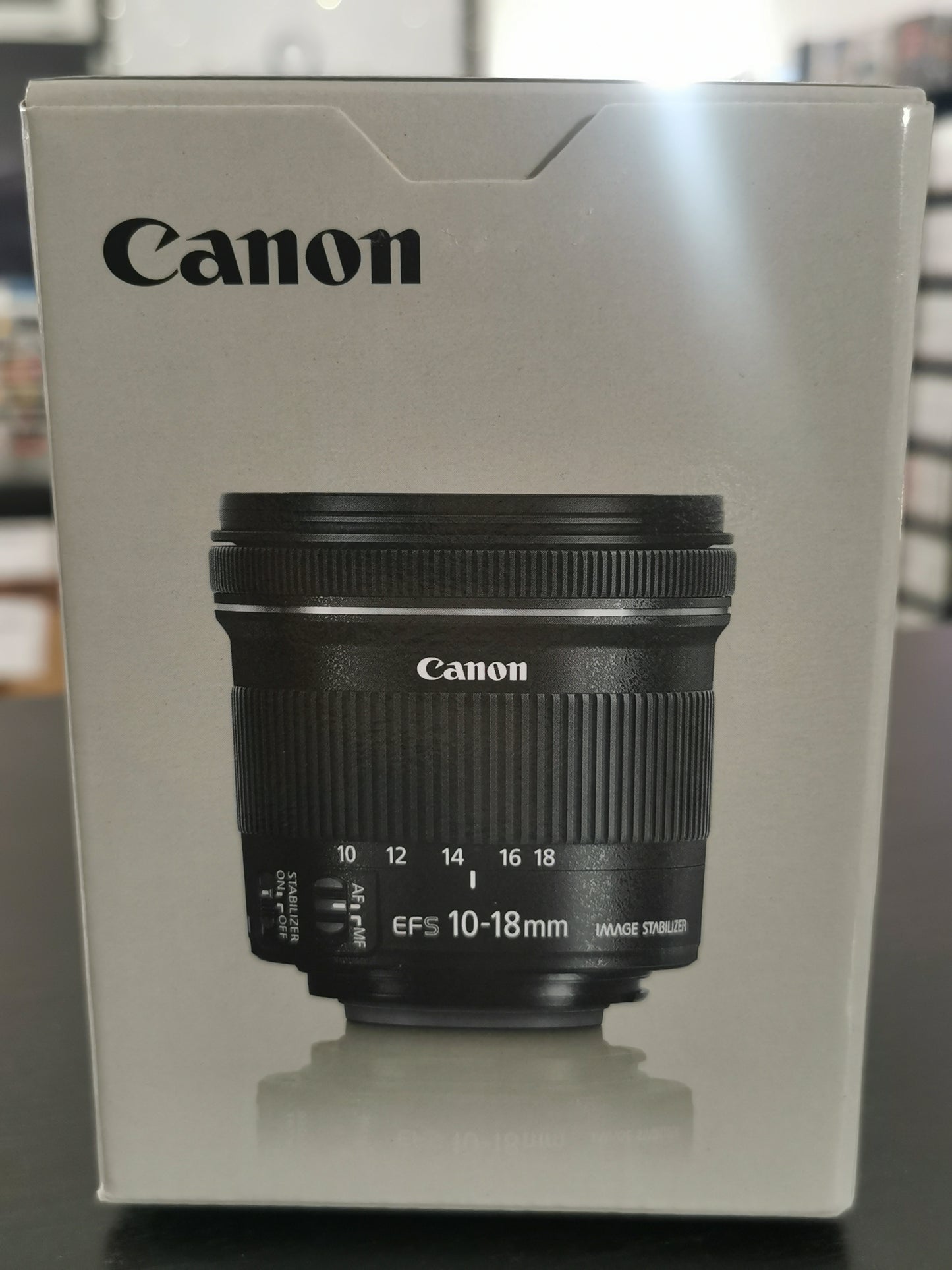 Canon Obiettivo EF-S 10-18 mm f/4.5-5.6 IS STM *Nuovo