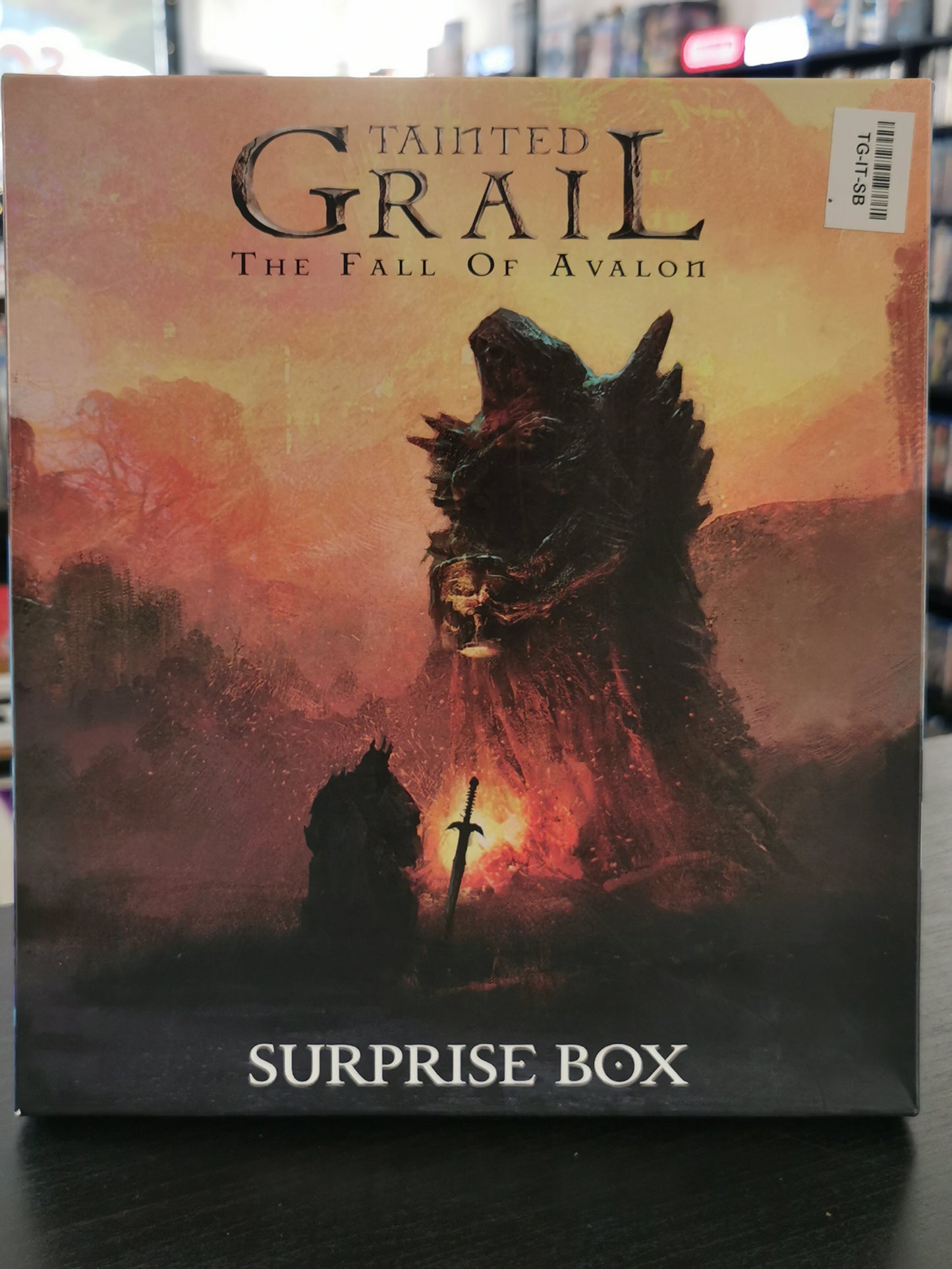 Tainted Grail: La Caduta di Avalon - ISS Vanguard – Surprise Box (Board Game)