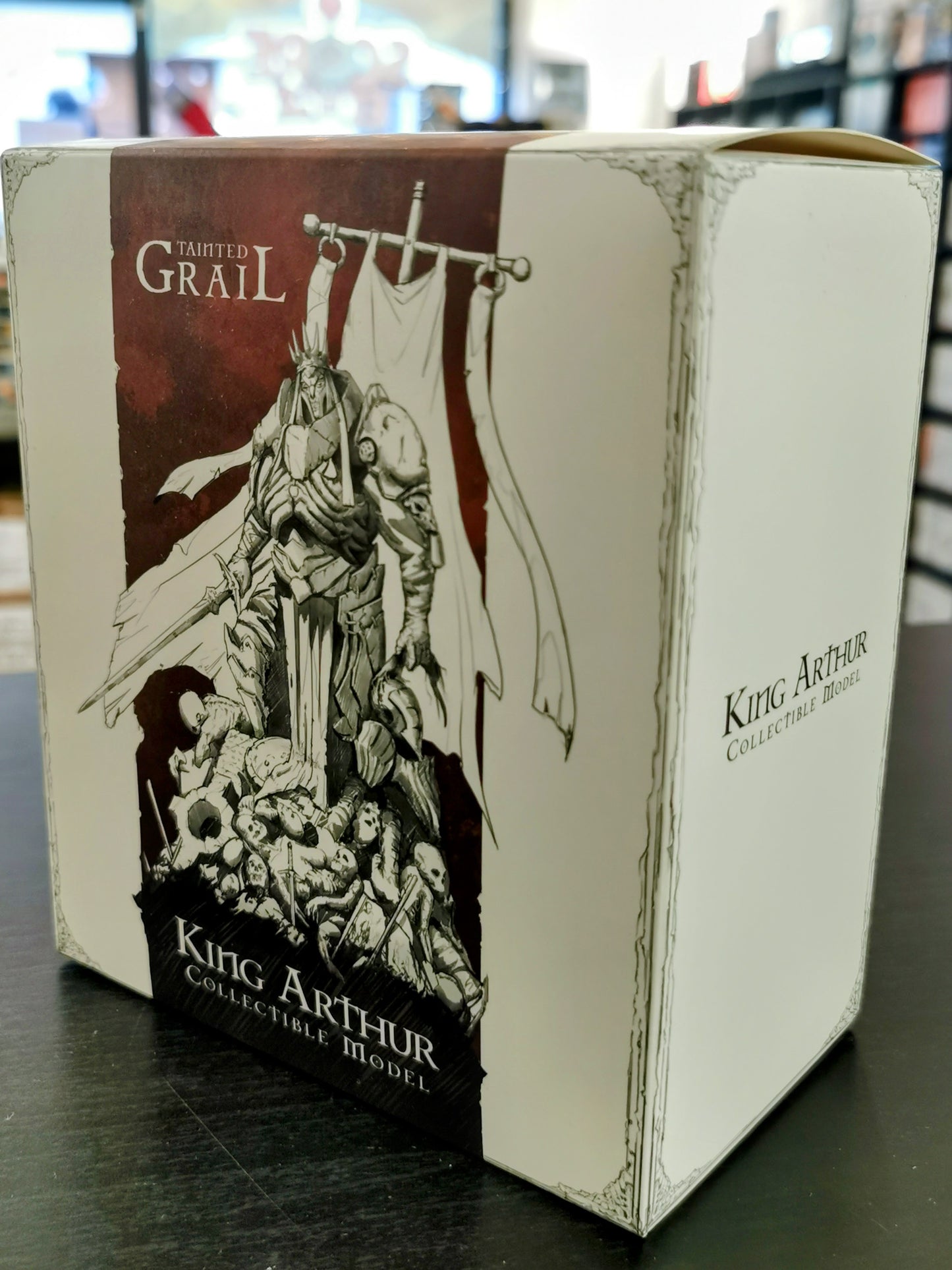 Tainted Grail – King Arthur Collectible Model