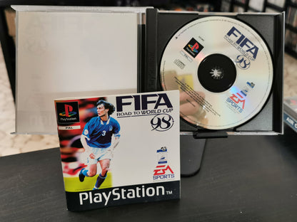 FIFA: Road to World Cup 98 (PS1)