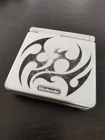 Nintendo Game Boy Advance SP – Edizione Tribal Argento (Console)