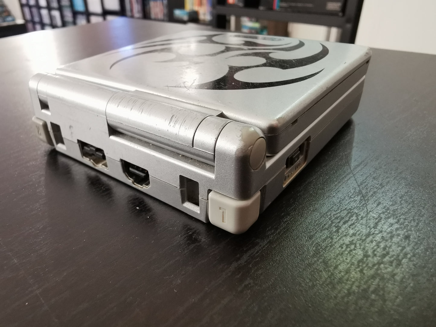 Nintendo Game Boy Advance SP – Edizione Tribal Argento (Console)