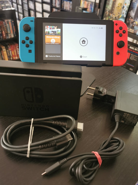 Nintendo Switch 32GB + Neon Rosso/Blu (Console)