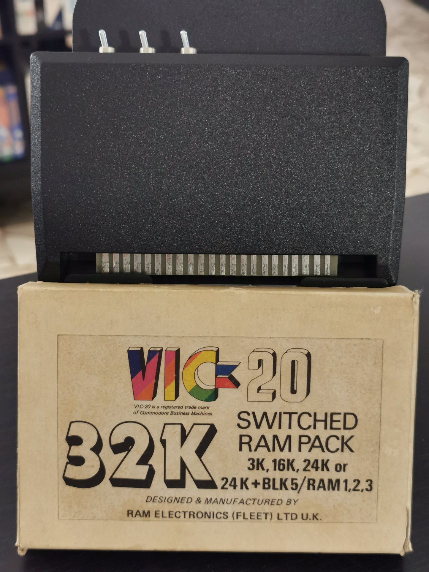 VIC-20 32K Switched RAM Pack (Accessori)