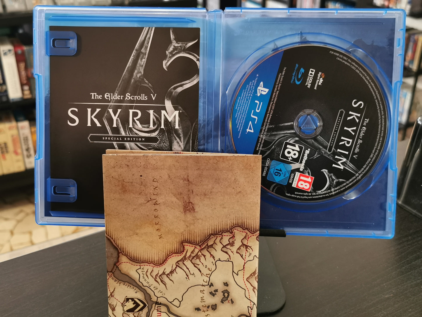 The Elder Scrolls V: Skyrim Special Edition (PS4), completo di mappa