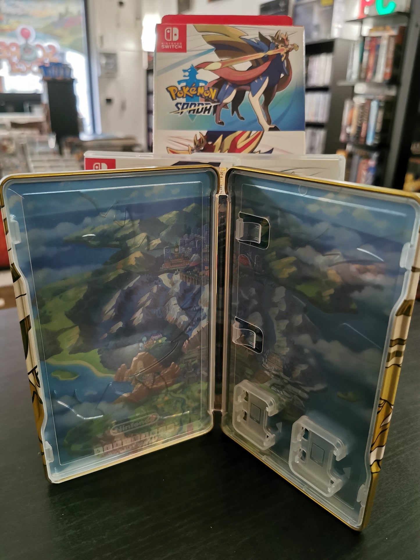 Pokémon Spada e Scudo - Edizione duplice con Steelbook (Switch)