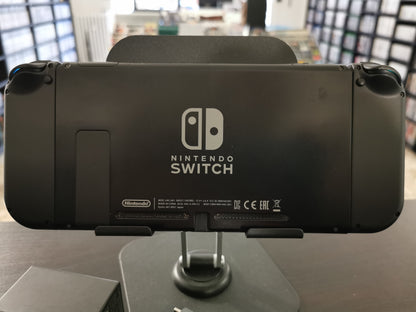 Nintendo Switch (Versione Standard) con Dock + Joy-Con LED