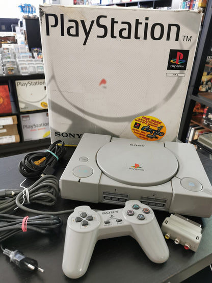 PlayStation (PS1) con scatola SCPH-5502