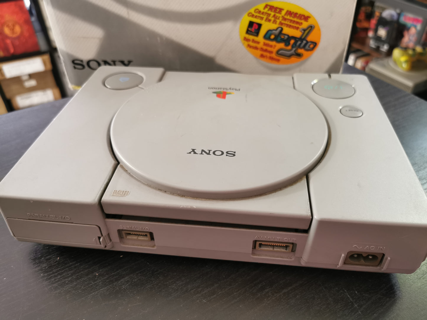 PlayStation (PS1) con scatola SCPH-5502