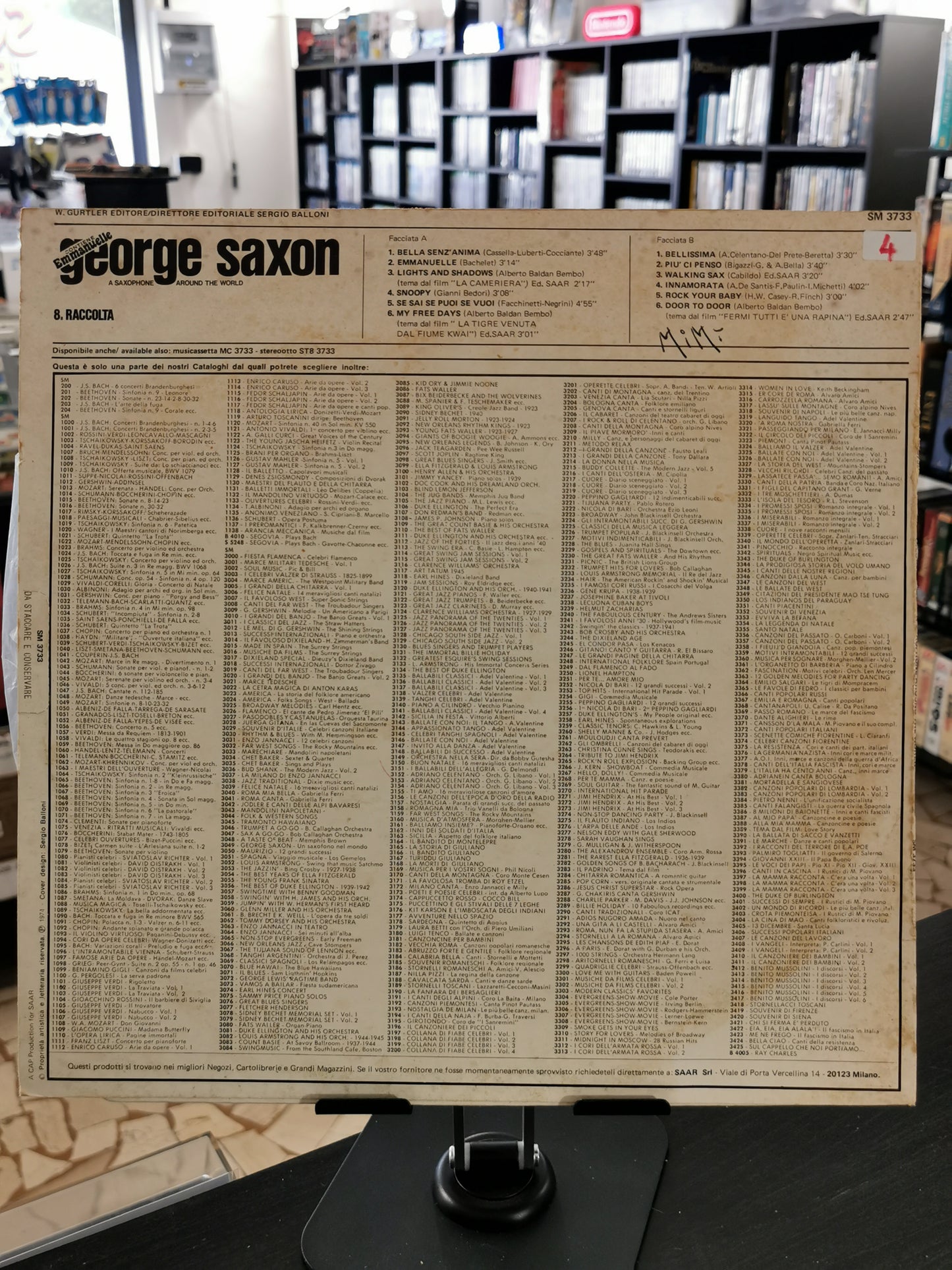 George Saxon – A Saxophone Around The World (LP)