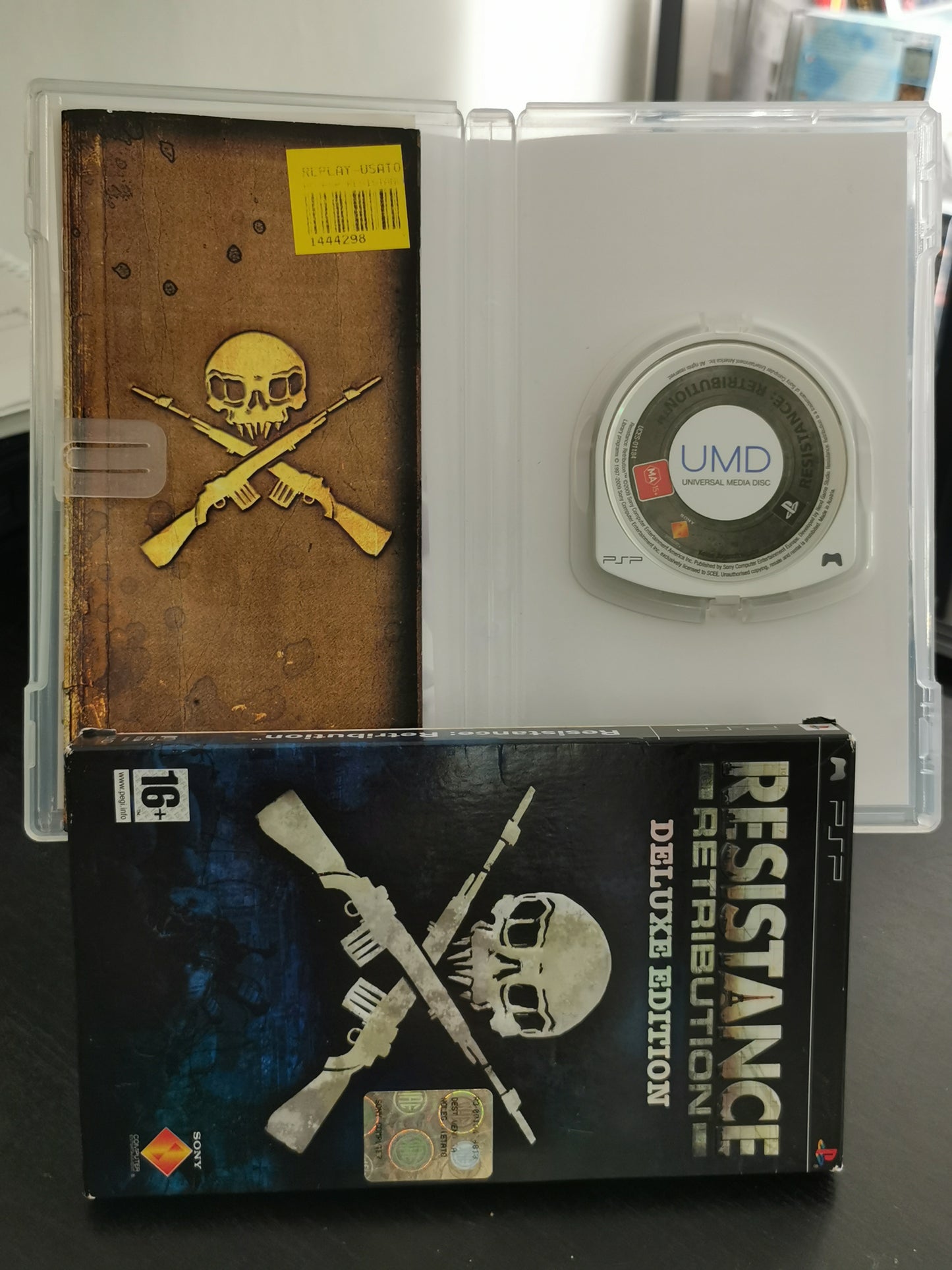 Resistance: Retribution - Deluxe Edition (PSP)