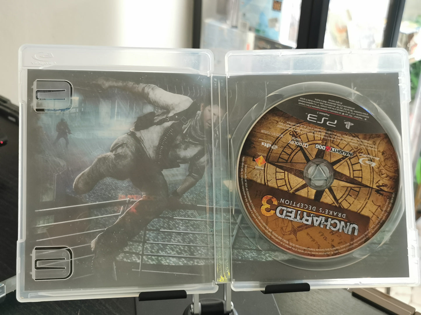 Uncharted 3: Drake's Deception (PS3) - No Manuale