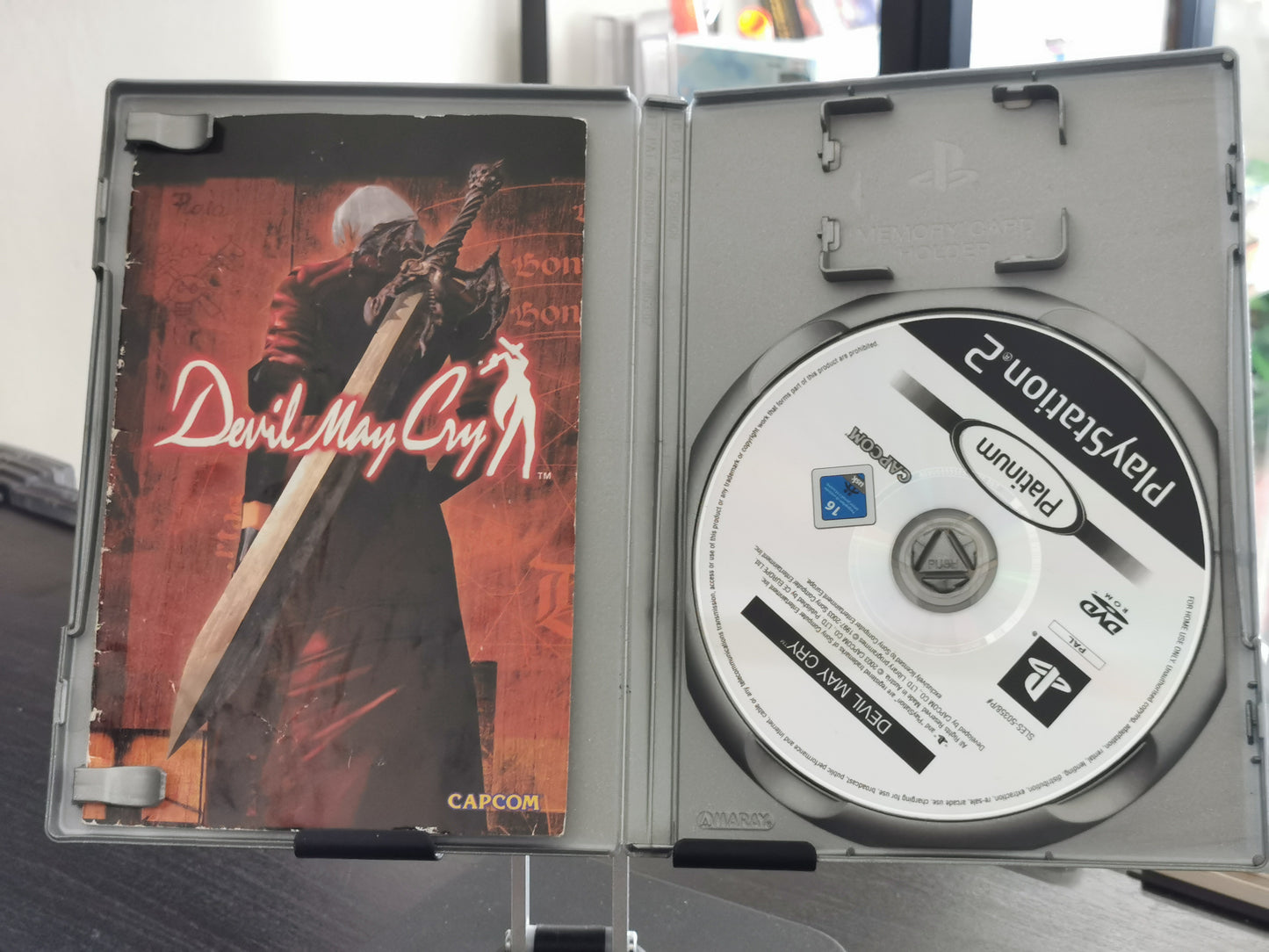 Devil May Cry (PS2) - Platinum