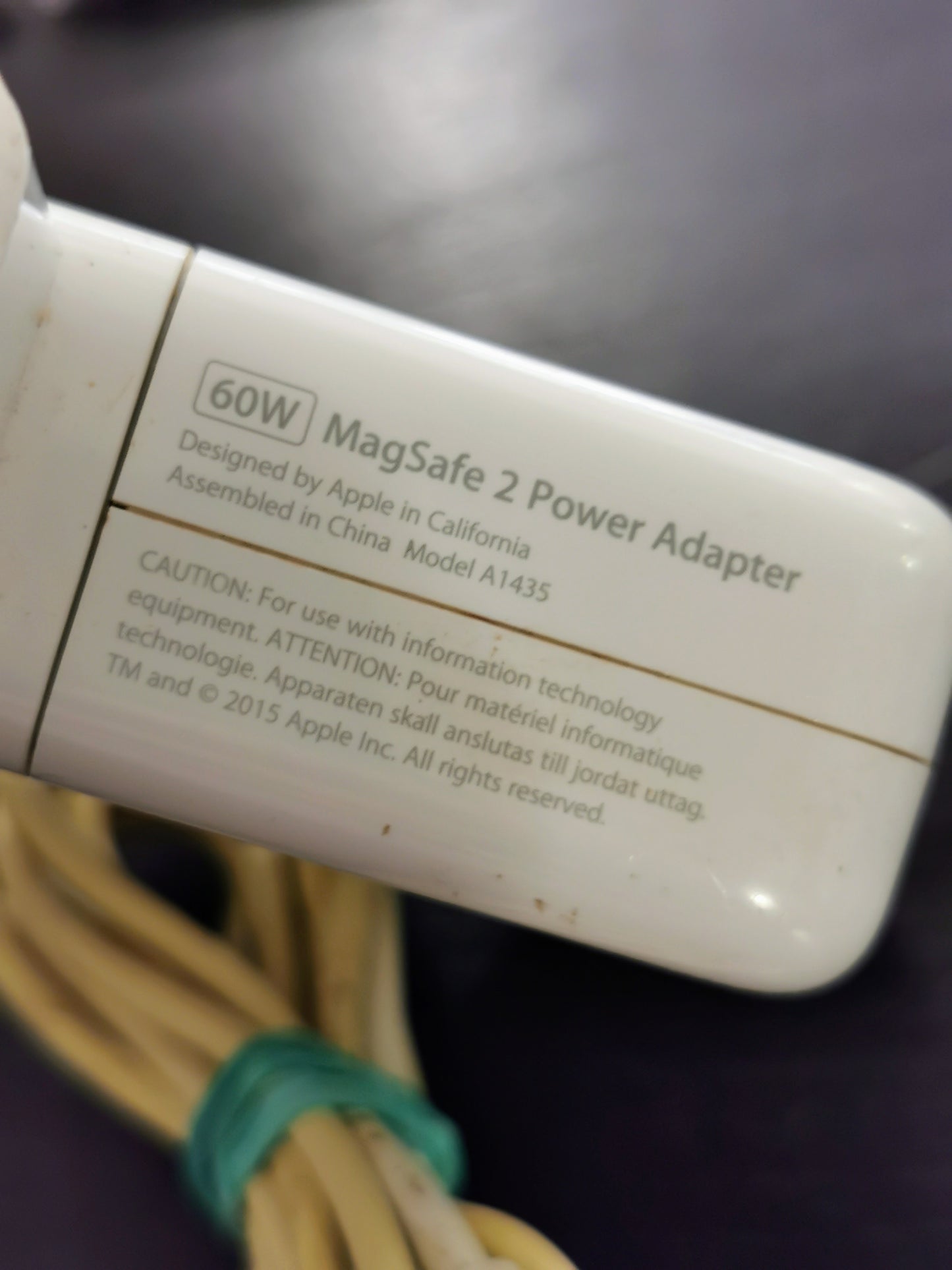 Apple MagSafe 2 Power Adapter 60W A1435