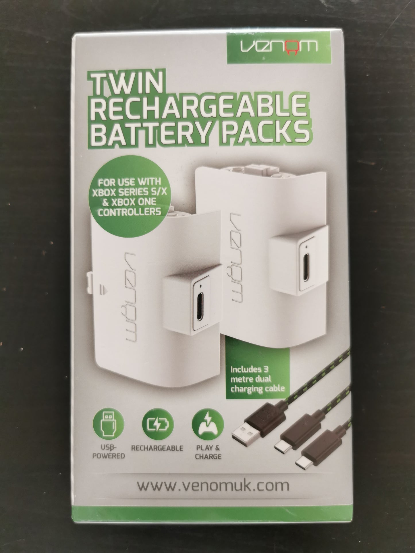 Venom Twin Rechargeable Battery Packs Xbox One / Xbox Series X/S