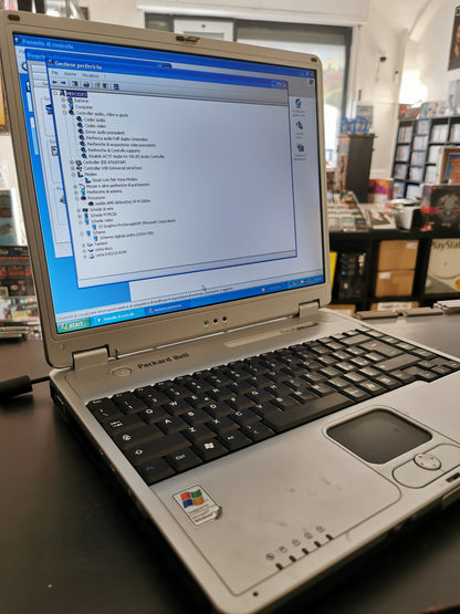 Packard Bell EasyNote E1275 (Windows XP)