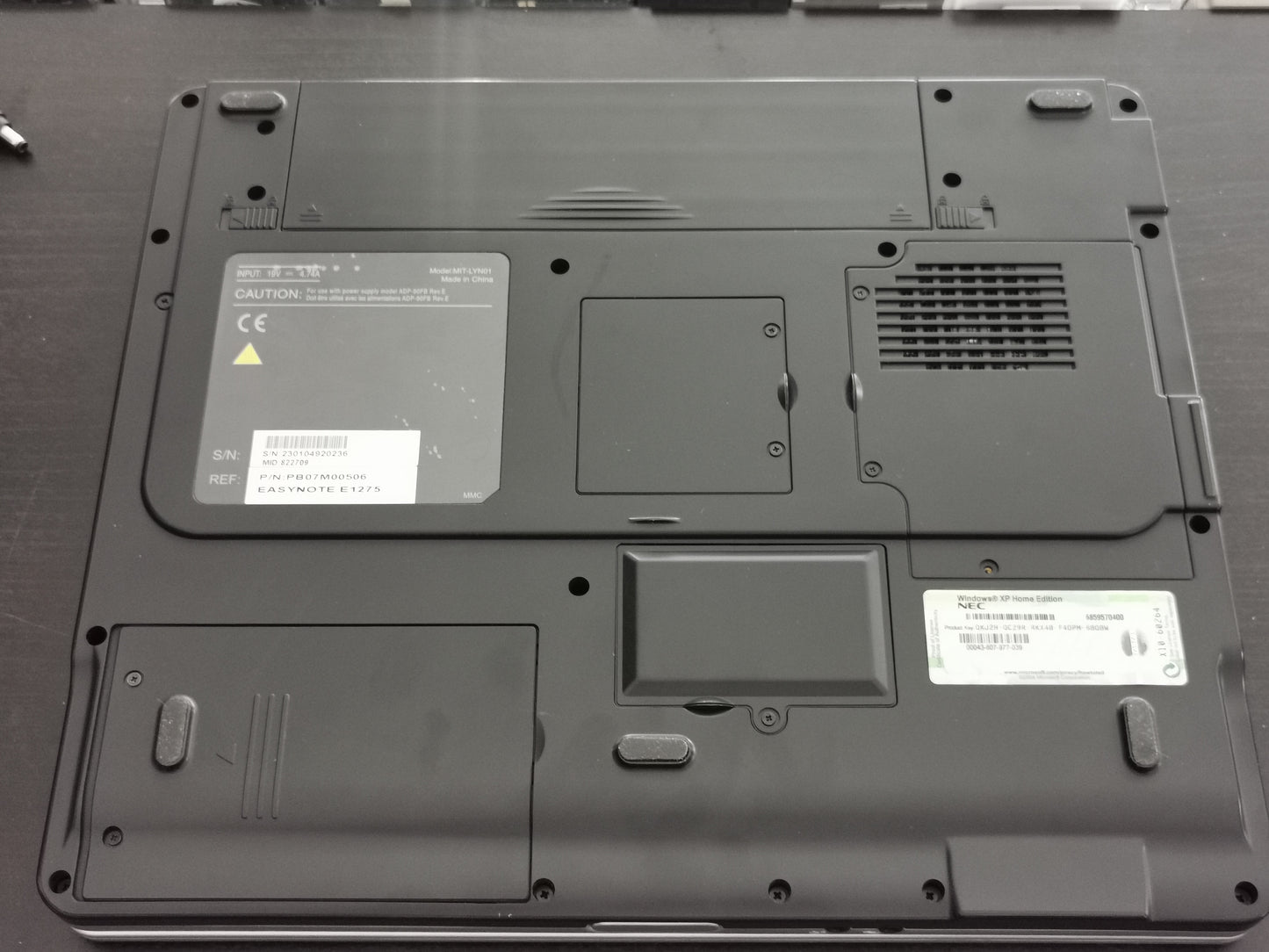 Packard Bell EasyNote E1275 (Windows XP)