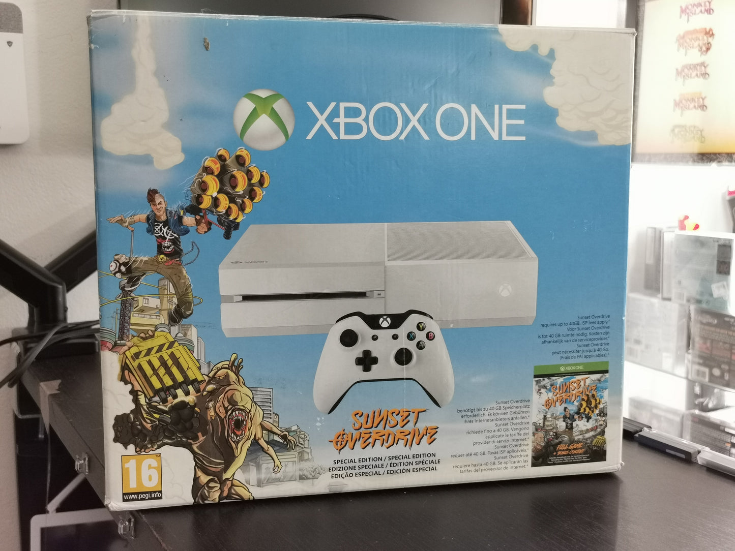 Xbox One 1TB Special Edition Sunset Overdrive (Xbox One) Boxata - Senza gioco