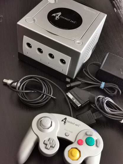 Nintendo GameCube Resident Evil Edition Silver (Game Cube)