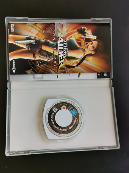 Lara Croft Tomb Raider: Anniversary (PSP) - Essentials