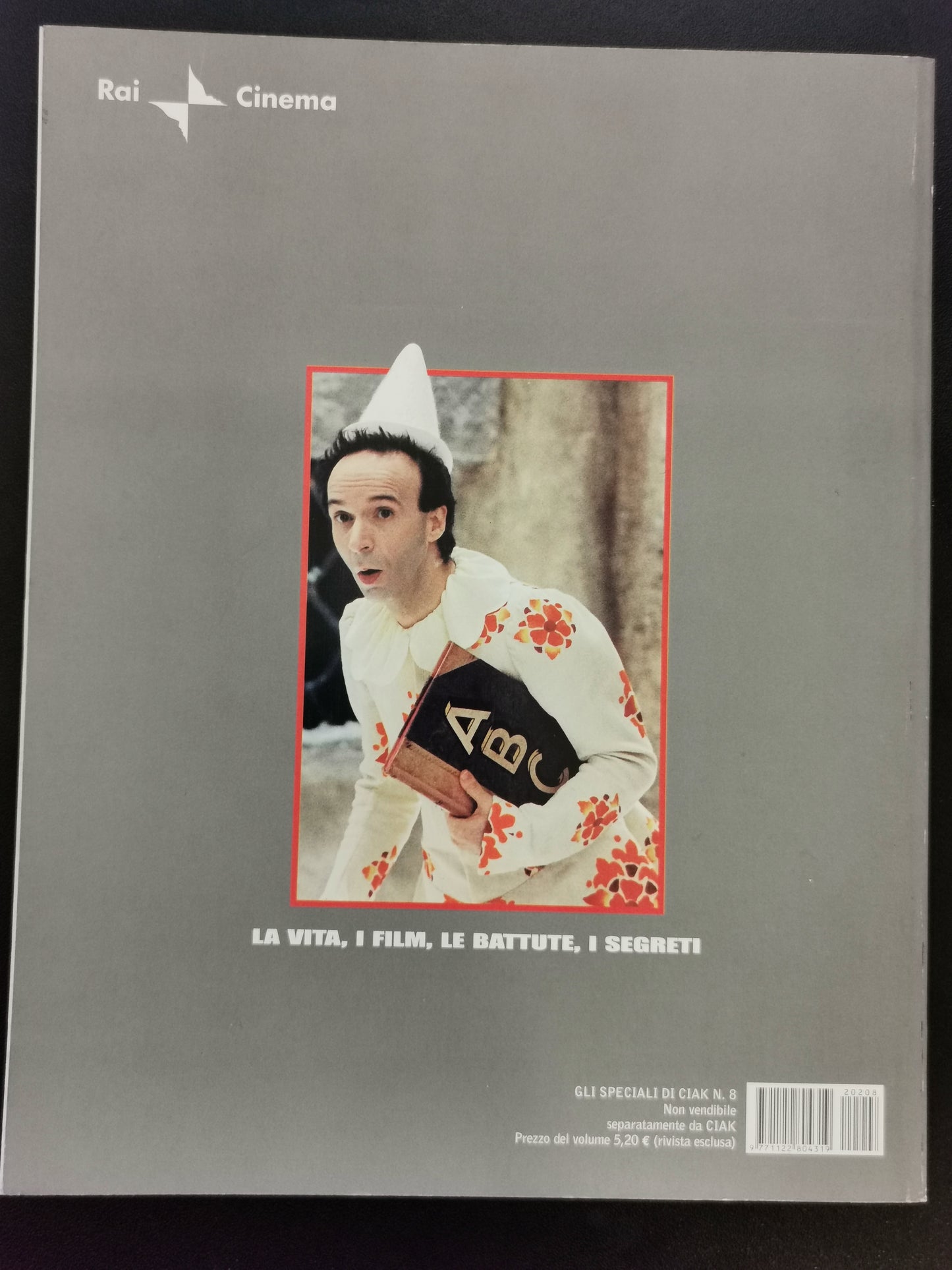 Roberto Benigni – Biografia eretica di un piccolo diavolo