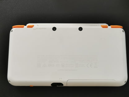 New Nintendo 2DS XL Bianco e Arancione (Console)
