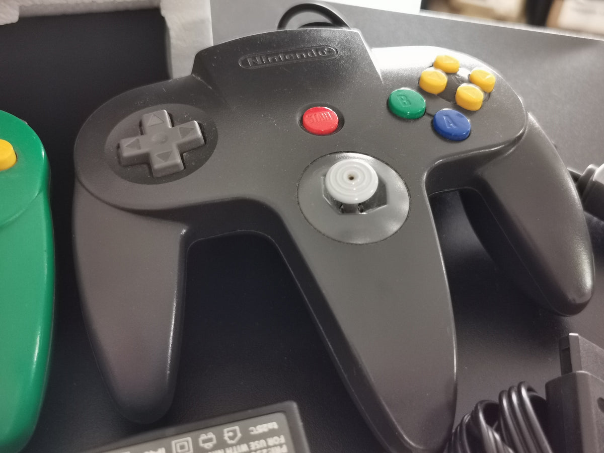 Nintendo 64 con 2 controller (Console)