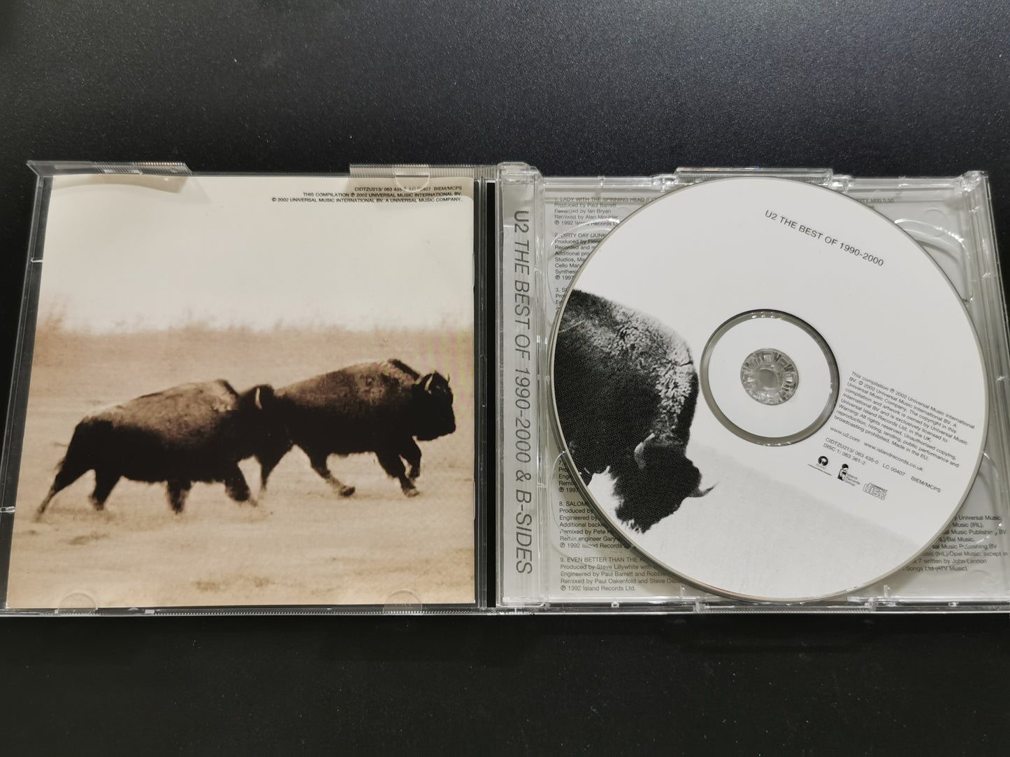 U2 – The Best of 1990–2000 & B-Sides (CD) + (DVD)