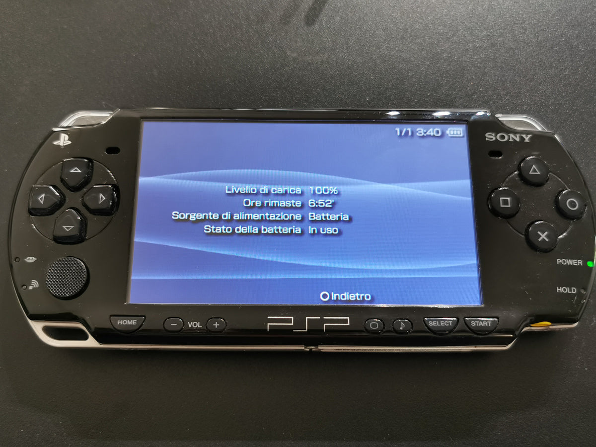 Sony PSP 2004 Piano Black + Alimentatore e Manuali
