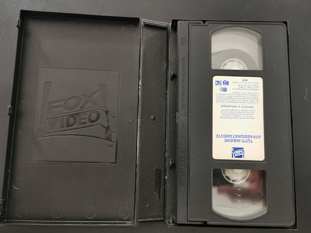 Tutti Insieme Appassionatamente (VHS)