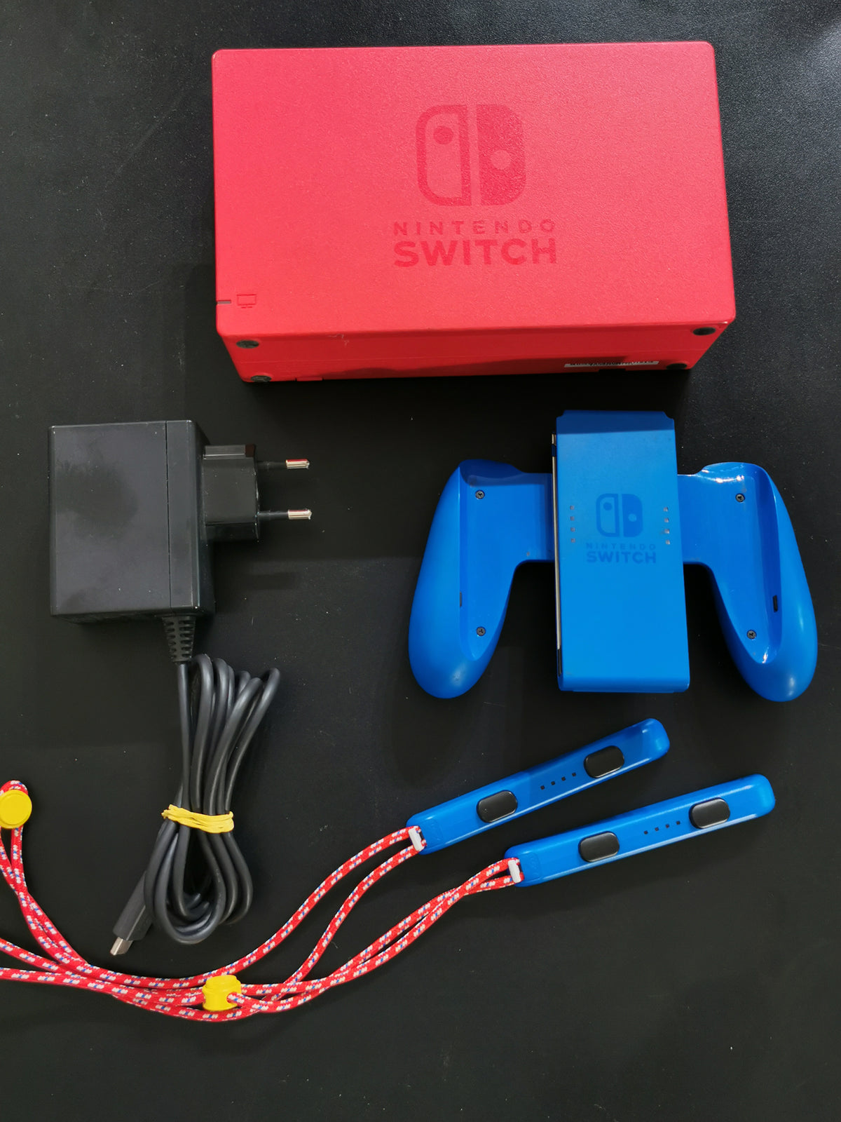 Nintendo Switch Mario Edition (Switch)