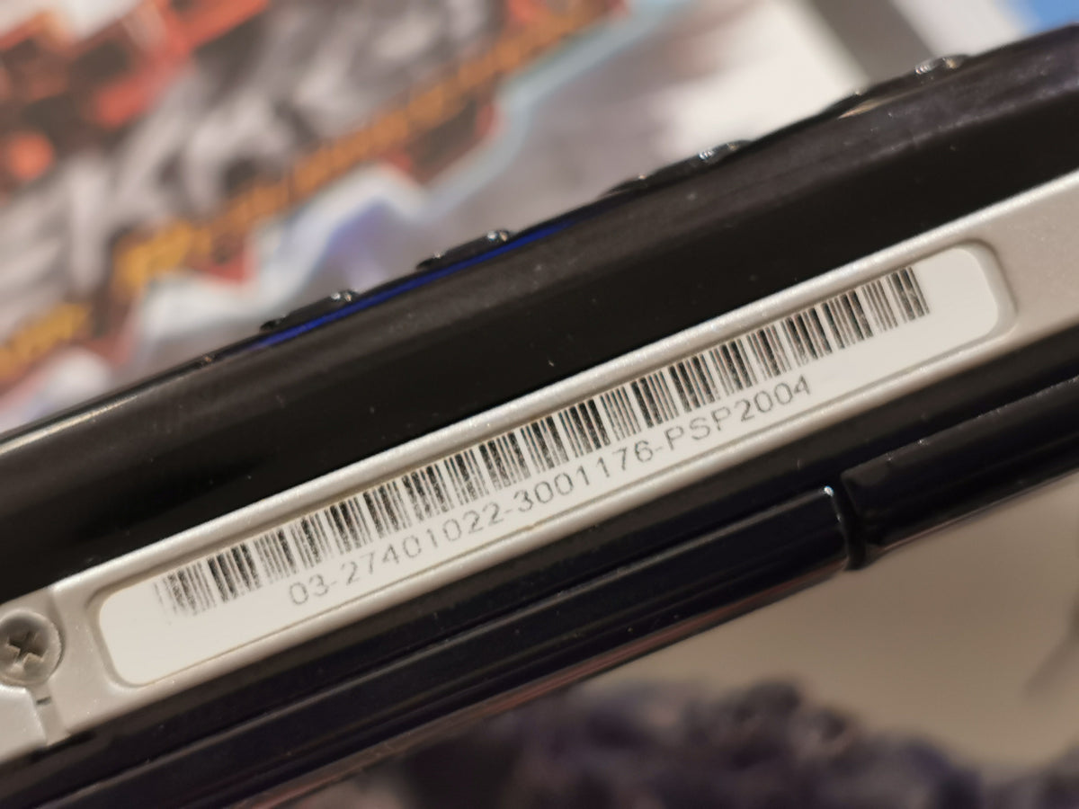 Sony PSP-2004 Slim & Lite Piano Black – Tekken Dark Resurrection Platinum Edition (PSP)