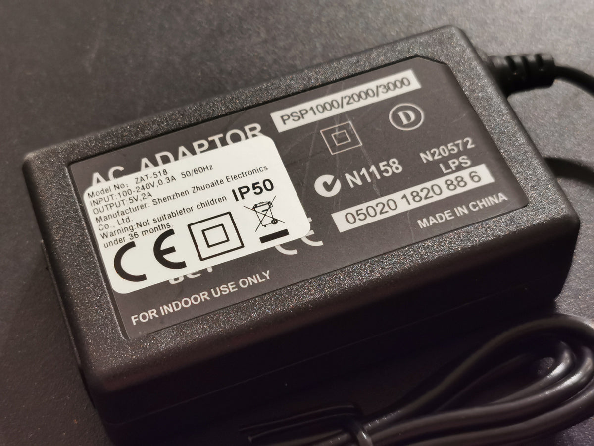 Alimentatore AC compatibile PSP 1000 / 2000 / 3000 *Nuovo