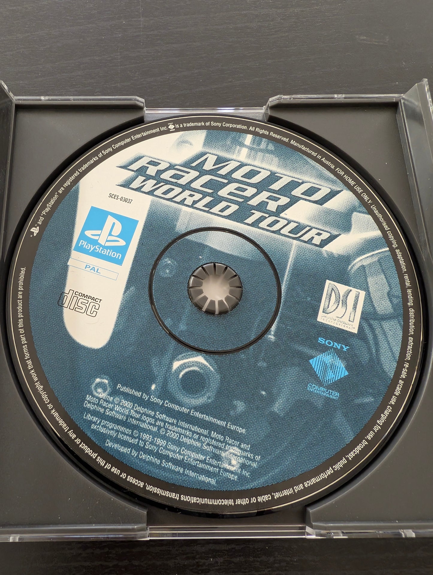Moto Racer World Tour (PS1)